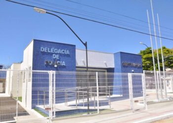 Mulher é estrangulada e leva choque elétrico do companheiro em Baixo Guandú
